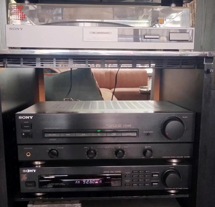 Vintage Sony versterker tuner platenspeler en 2 Kef speakers, Audio, Tv en Foto, Stereo-sets, Gebruikt, Tuner of Radio, Speakers