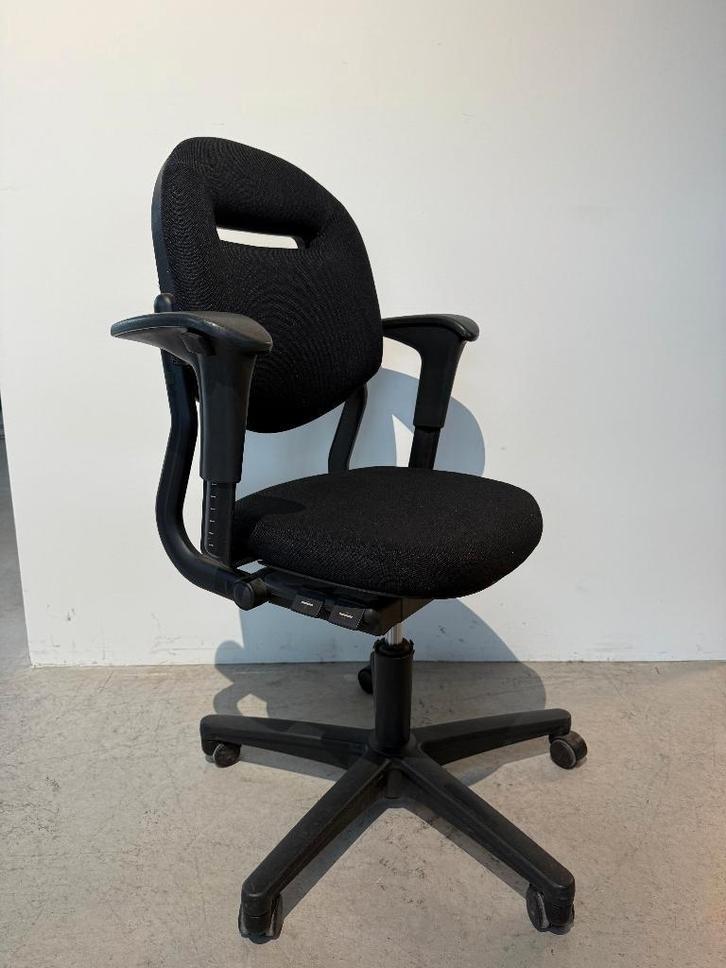 Ahrend bureaustoel 220 zwart, Huis en Inrichting, Bureaustoelen, Gebruikt, Zwart, Ophalen of Verzenden