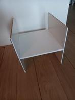 Ikea inzet met plankje, Huis en Inrichting, Woonaccessoires | Krantenbakken en Lectuurbakken, Ophalen of Verzenden, Zo goed als nieuw