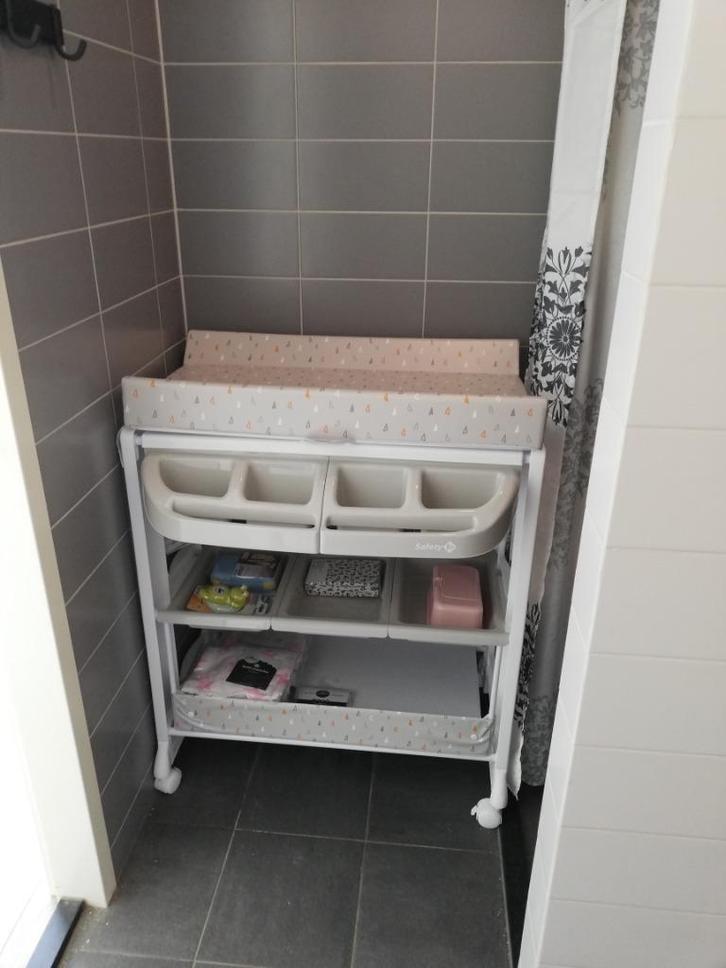 Baby commode, Kinderen en Baby's, Kinderkamer | Commodes en Kasten, Zo goed als nieuw, Commode, 90 tot 105 cm, 75 tot 100 cm, 50 tot 70 cm