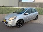 Renault Clio 1.5 DCI 65KW Estate 2012 Grijs, Voorwielaandrijving, 4 cilinders, 125 €/maand, Te koop