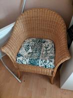 Te koop: 2 rotan stoelen, Huis en Inrichting, Stoelen, Ophalen, Gebruikt, Twee, Bruin