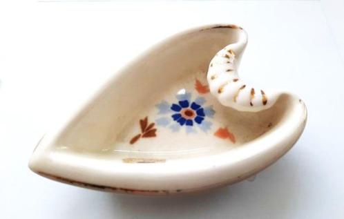 Zsolnay mooi vintage schaaltje (607), Huis en Inrichting, Woonaccessoires | Schalen en Manden, Zo goed als nieuw, Porselein of Keramiek