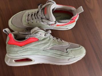 HOFF DAMES SNEAKERS mt.39 ! beschikbaar voor biedingen