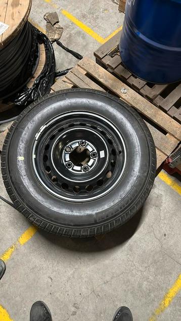 Toyota tunrda auto reserve band beschikbaar voor biedingen