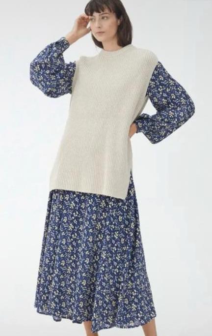 Arket donker blauwe lange jurk met design motief,maat 34/36, Kleding | Dames, Jurken, Nieuw, Maat 36 (S), Blauw, Onder de knie