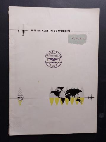 Boek Met de klas in de wolken uit 1957 (BK469)  beschikbaar voor biedingen