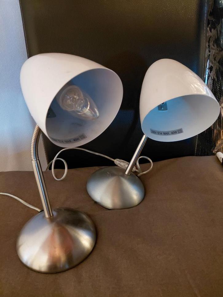 Set van 2 witte vintage zwanehals bureaulampen HEMA, Huis en Inrichting, Lampen | Tafellampen, Zo goed als nieuw, Minder dan 50 cm