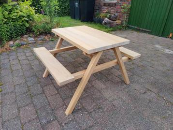 Nieuw Zwaar/robuust eikenhouten kinder picknickbank. beschikbaar voor biedingen