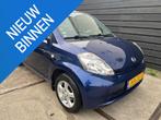 Daihatsu Sirion 2 1.3-16V Comfort AUTOMAAT/AIRCO/5DEURS/NIEU, Auto's, Daihatsu, Stof, Gebruikt, 4 cilinders, Elektrische ramen