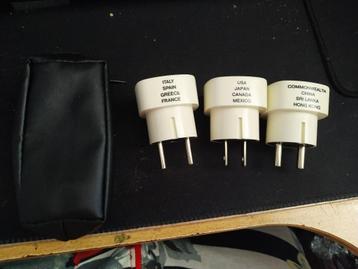 Reisadapters set beschikbaar voor biedingen