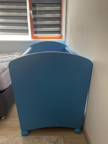 Baby bed beschikbaar voor biedingen
