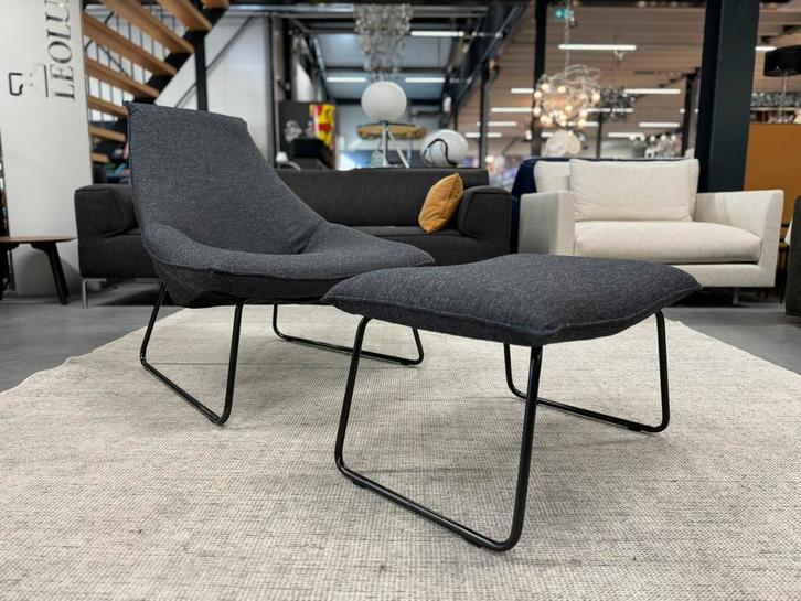 Nieuw Jess Design Beal fauteuil met poef Stof Stoel Hocker, Huis en Inrichting, Fauteuils, Nieuw, Stof, 50 tot 75 cm, 75 tot 100 cm