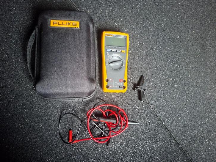 Fluke 177 True RMS Multimeter nieuw., Doe-het-zelf en Verbouw, Meetapparatuur, Zo goed als nieuw, Multimeter, Verzenden