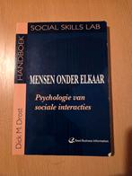 D.M. Drost - Mensen onder elkaar, Ophalen of Verzenden, Zo goed als nieuw, D.M. Drost