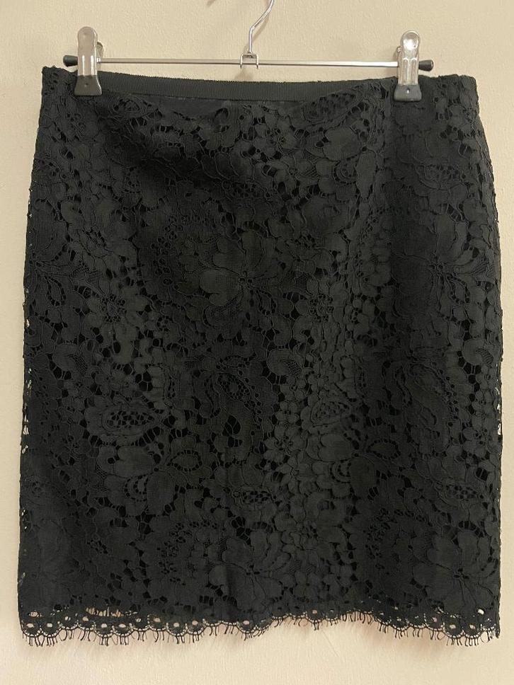 R37 - Zwarte kanten Ralph Lauren rok maat 6 = S (1), Kleding | Dames, Rokken, Zo goed als nieuw, Zwart, Boven de knie, Ophalen of Verzenden