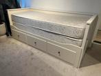 Ikea Hemnes bedbank met 2 matrassen - Gratis!, Ophalen, Gebruikt, Eenpersoons, Wit