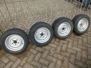 4 stalen aanhangwagen wielen 12 inch in goede staat, 50 euro beschikbaar voor biedingen