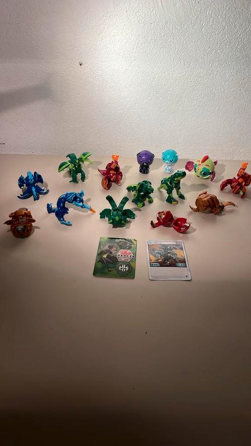 Bakugan figuren speelgoed, Verzamelen, Speelgoed, Zo goed als nieuw, Verzenden