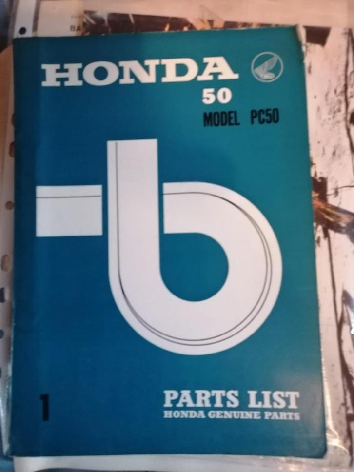 Onderdelenboek 'parts-list' van Honda PC50 bromfiets, Fietsen en Brommers, Handleidingen en Instructieboekjes, Zo goed als nieuw