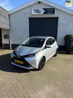 Toyota Aygo 1.0 VVT-i x-play- AUTOMAAT, Euro 5, Gebruikt, 4 stoelen, Origineel Nederlands
