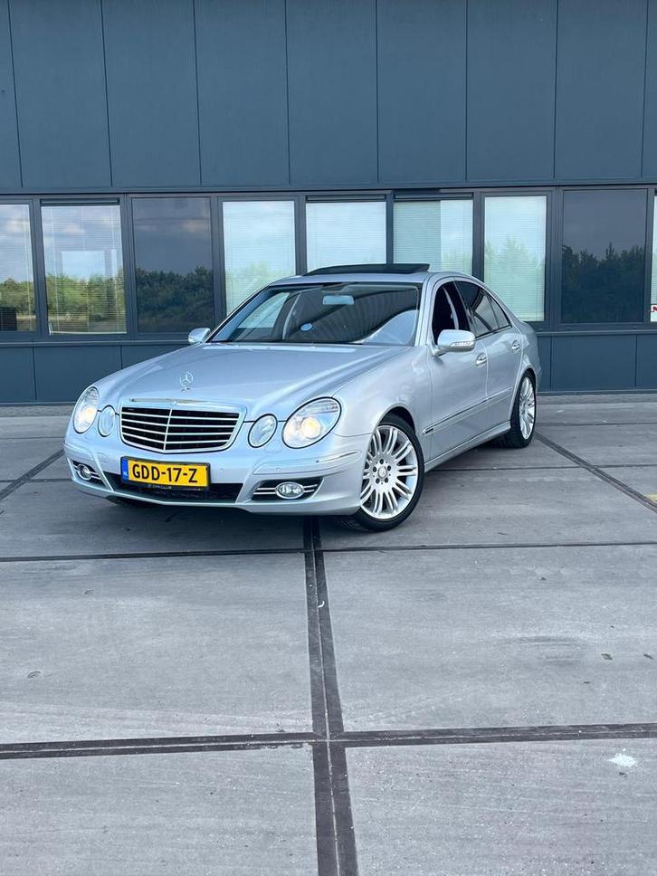Mercedes-Benz E-Klasse 3.5 E350 Sedan AUT 2008 Grijs, Auto's, Mercedes-Benz, Particulier, E-Klasse, ABS, Airbags, Airconditioning