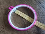 Roze borduurring, 10,5 cm, Hobby en Vrije tijd, Ophalen of Verzenden, Zo goed als nieuw, Handborduren, Onderdeel of Toebehoren