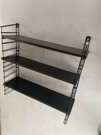 Boekenrekje retro van Tomado met houten planken, Huis en Inrichting, Ophalen of Verzenden, Gebruikt