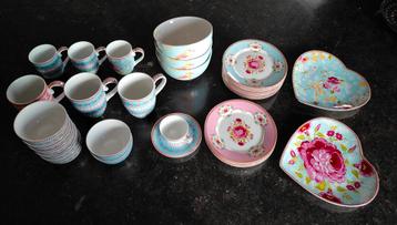 Servies van Pip home beschikbaar voor biedingen