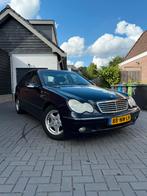 Mercedes-Benz C-Klasse 2.2 CDI C200 Sedan AUT 2004 Blauw, Auto's, Mercedes-Benz, Achterwielaandrijving, 4 cilinders, Blauw, 122 pk