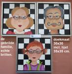 leuke decoratie set, 3 schilderijtjes de gebrilde familie, Ophalen of Verzenden