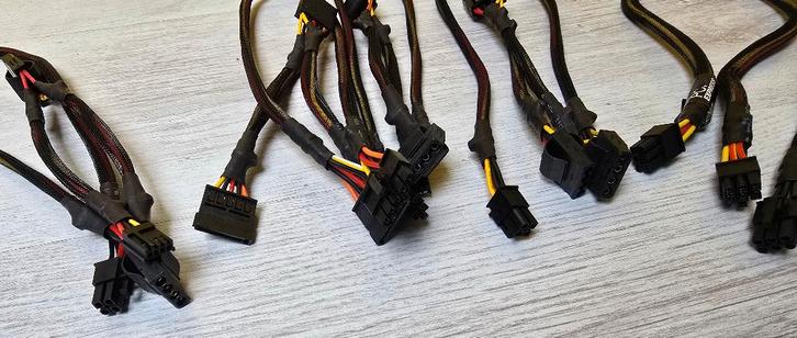 PC powersupply kabels / power kabels (intern) / PSU 7 stuks, Computers en Software, Interne voedingen, Nieuw, Ophalen of Verzenden