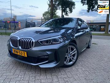 BMW 1-serie 118i High Automaat Executive M-Pakket Navi Cruis beschikbaar voor biedingen