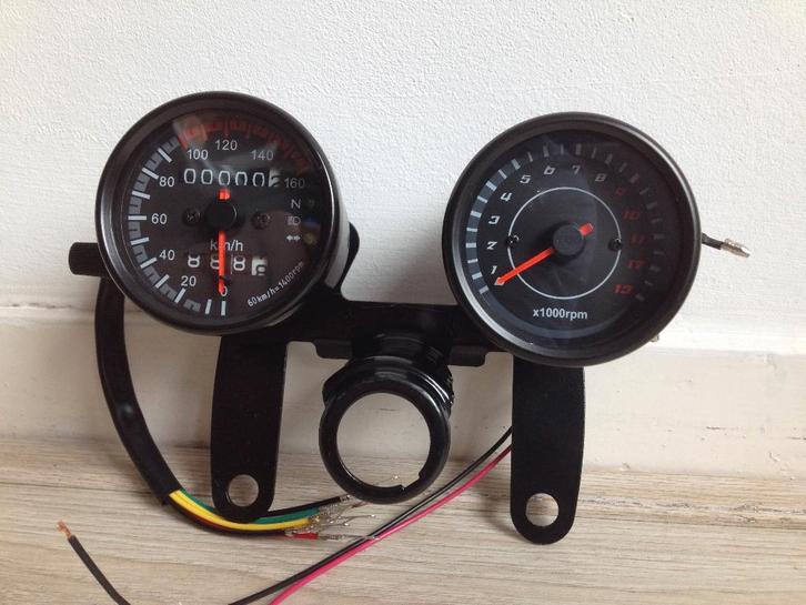 Toerenteller en kilometerteller set caferacer bobber tracker, Motoren, Tuning en Styling, Ophalen of Verzenden