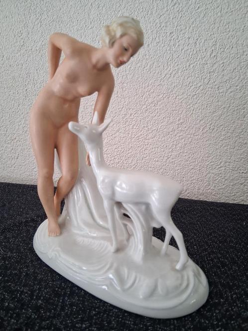 Porselein naakte vrouw met ree gemerkt Schaubach Kunst, Antiek en Kunst, Antiek | Porselein, Ophalen