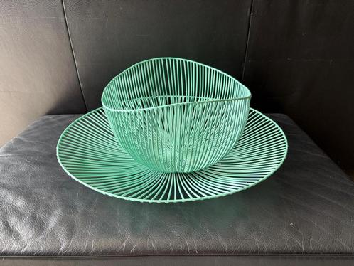 Serax metal sculptures by Antonino  Sciortino, schaal+mand, Huis en Inrichting, Woonaccessoires | Schalen en Manden, Zo goed als nieuw
