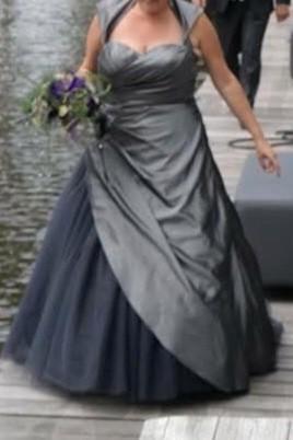 Antraciet Trouwjurk Maat 44 - 1x Gedragen beschikbaar voor biedingen