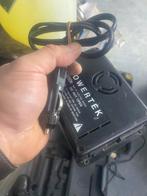 Powerteck 12V naar 220V Omvormer 200W/500W, Ophalen, Gebruikt, Universele onderdelen