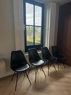 Zwarte kuipjes (eetkamer)stoelen - Set van 4 - Eames stijl, Huis en Inrichting, Stoelen, Ophalen, Metaal, Vier