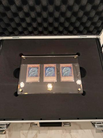 Yu-Gi-Oh! Kaiba 25th Anniversary Briefcase – Gloednieuw! beschikbaar voor biedingen