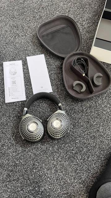 Focal Bathys Hoofdtelefoon - Noise Cancelling Headphones beschikbaar voor biedingen