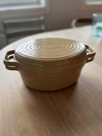 Staub Stoofpan - Perfect voor Zuurdesembrood, Huis en Inrichting, Keuken | Potten en Pannen, Gebruikt, Ophalen of Verzenden, Koekenpan of Braadpan