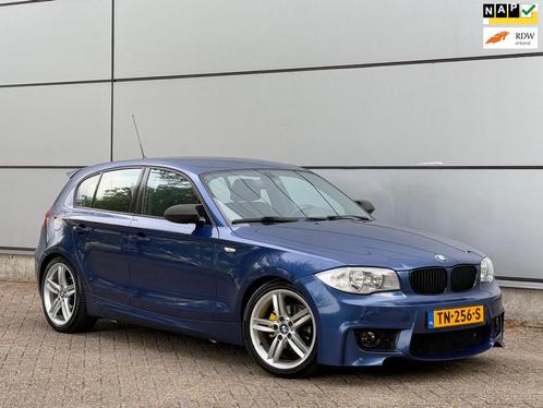 BMW 1-serie 116i M Pakket |Zwarte Hemel |Airco |Start/Stop |, Auto's, BMW, Bedrijf, Te koop, 1-Serie, ABS, Airbags, Airconditioning