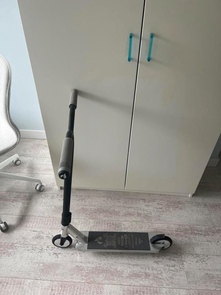 Stuntstep, Fietsen en Brommers, Steps, Zo goed als nieuw, Gewone step, Ophalen