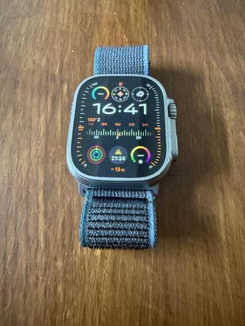 Apple Watch Ultra 2 - 49mm Titanium - Blue/Black beschikbaar voor biedingen