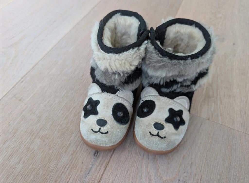 UGGS LAARSJES ZGAN, Ophalen of Verzenden, Zo goed als nieuw, Meisje, Laarsjes