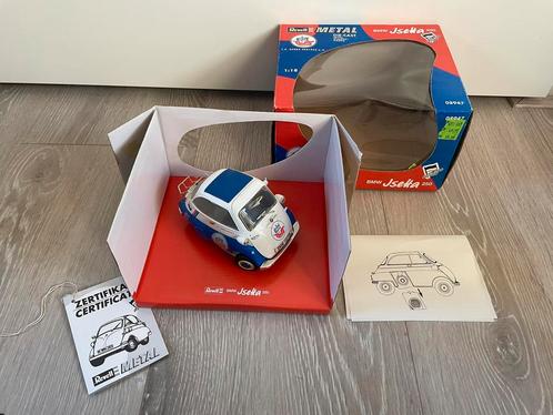 1:18 Revell BMW Isetta 250 FC Hansa Blauw/wit In doos, Hobby en Vrije tijd, Modelauto's | 1:18, Zo goed als nieuw, Auto, Revell