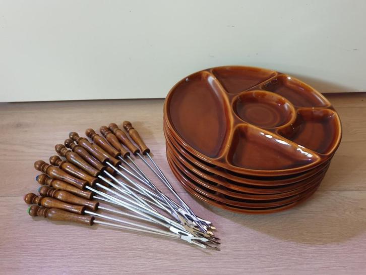 Set fondueborden en fonduevorken, porcelain, Huis en Inrichting, Keuken | Keukenbenodigdheden, Zo goed als nieuw, Ophalen of Verzenden