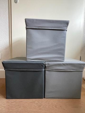 Opvouwbare opberg boxen met deksel in grijs beschikbaar voor biedingen