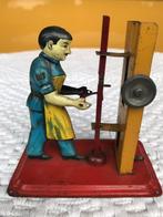 Aandrijfmodel voor stoommachine, man met hamer, Verzenden